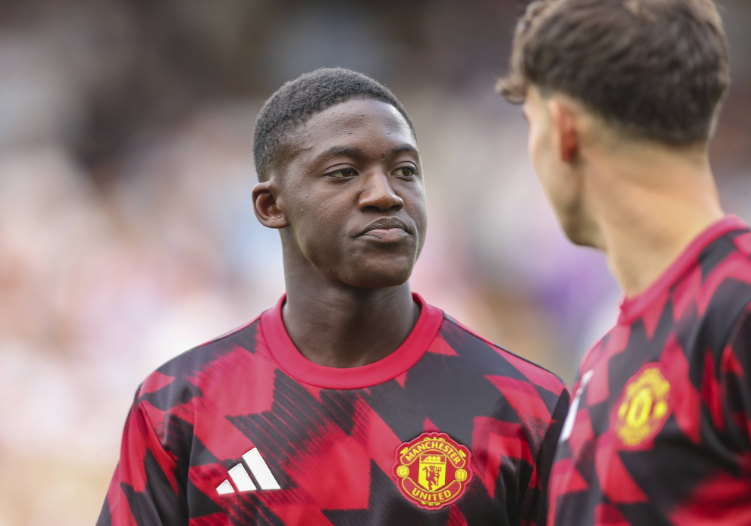 那不勒斯有意曼联新星梅努,转会前景取决于曼联态度