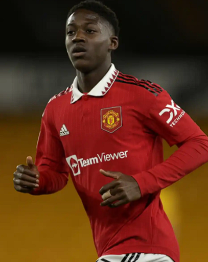 曼联中场梅努转会风波：离队倾向、各方反应与潜在去向