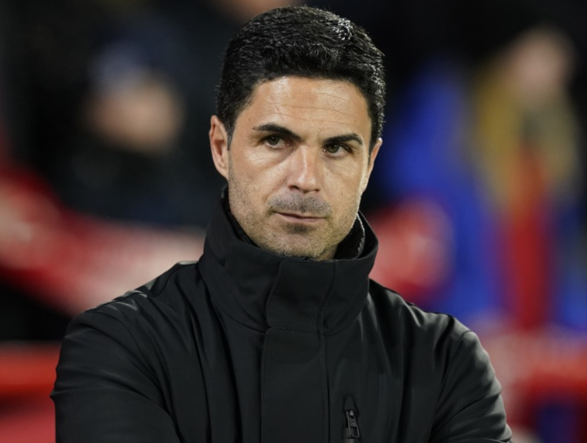 联赛杯激战：阿森纳点球晋级背后的战术与心理博弈